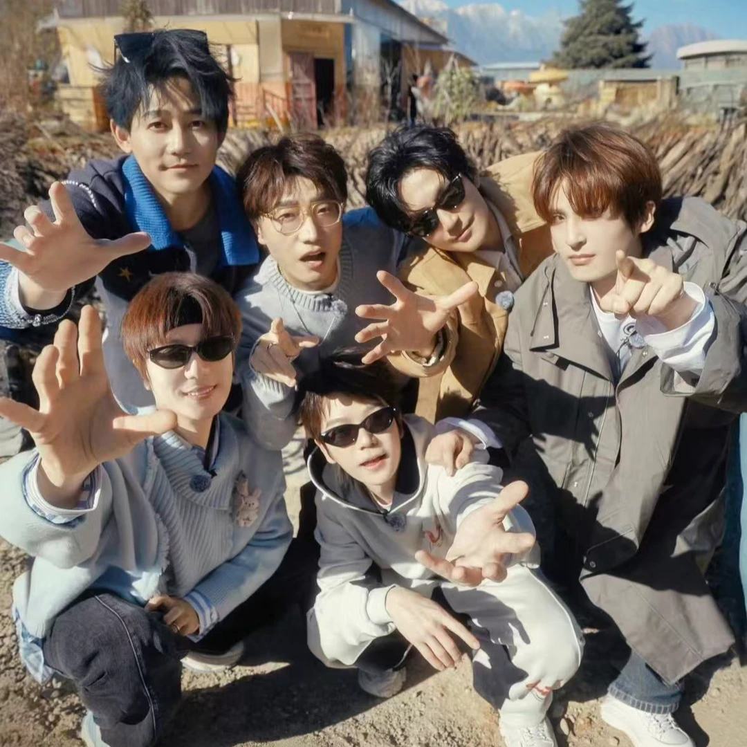 【0713转盘】陆虎-张远-王栎鑫-王铮亮-陈楚生明星周边小卡盲盒