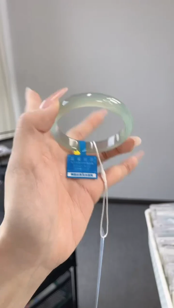 【闪购商品】玛瑙/玉髓手镯未镶嵌52-53圈