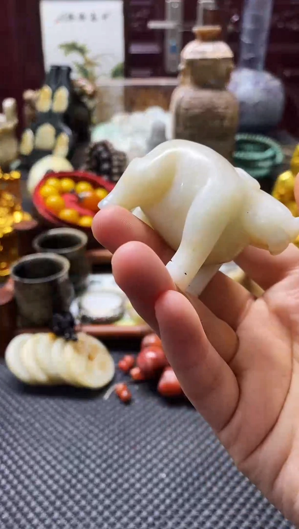 未镶嵌和田玉挂件瑞兽