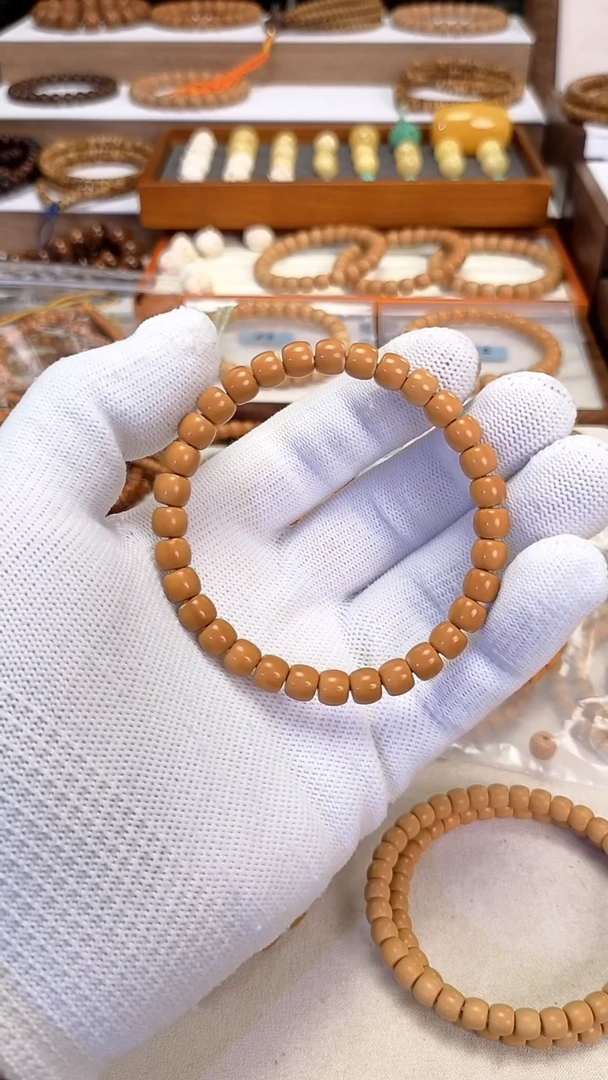 【闪购商品】橄榄核手串老挝老型核尖手串（8折）L