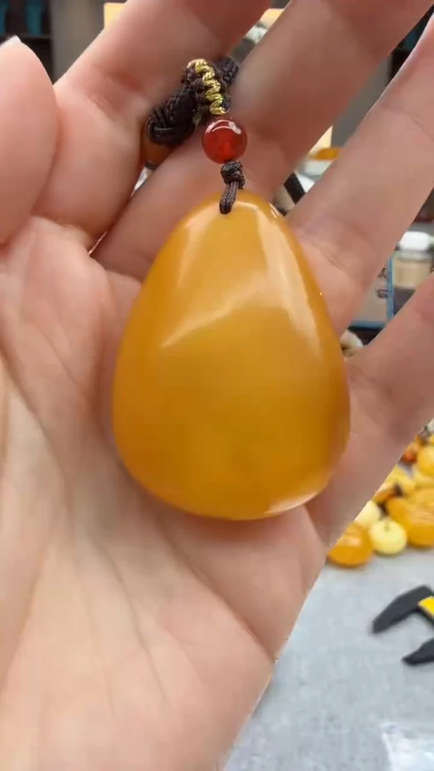 琥珀颈饰未镶嵌199秒拍号 假一罚三