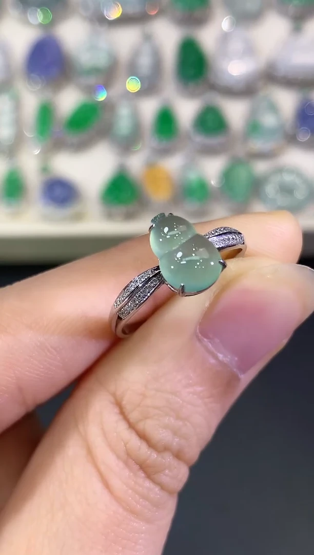 18K金镶嵌戒指翡翠B 38