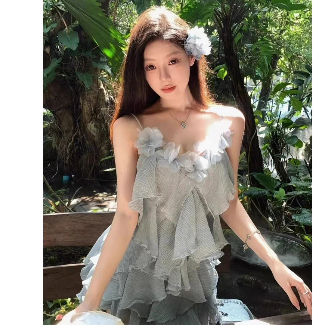 甜美设计感立体花朵荷叶边吊带连衣裙女海边度假网纱蛋糕仙女短裙