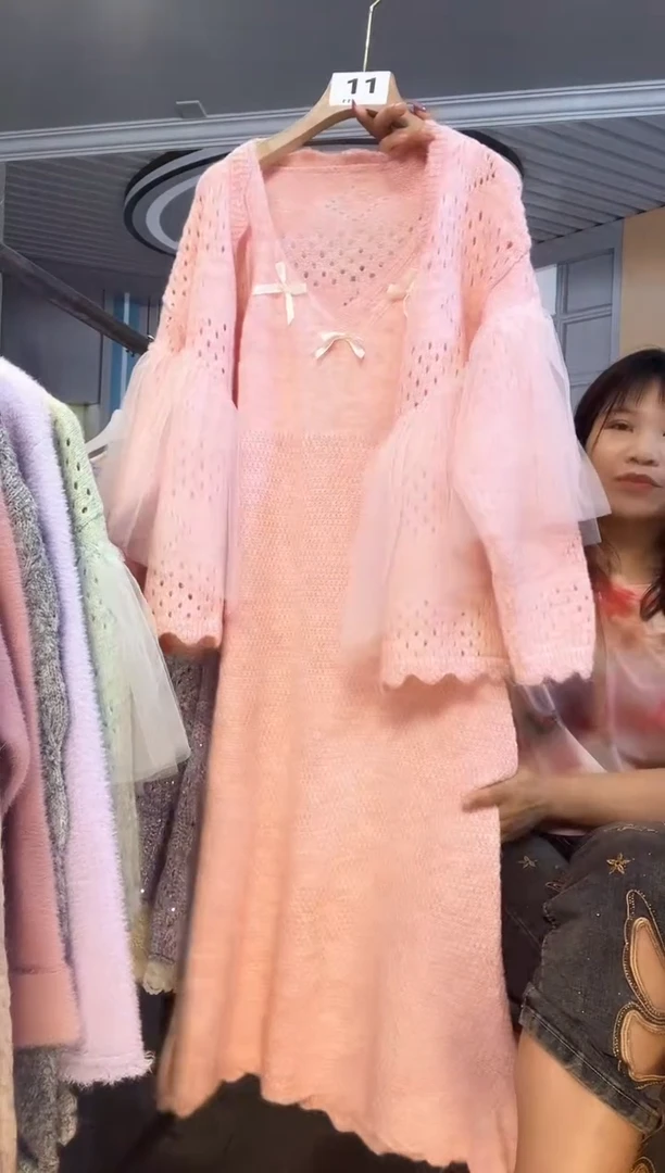 毛衣小小月精选服饰