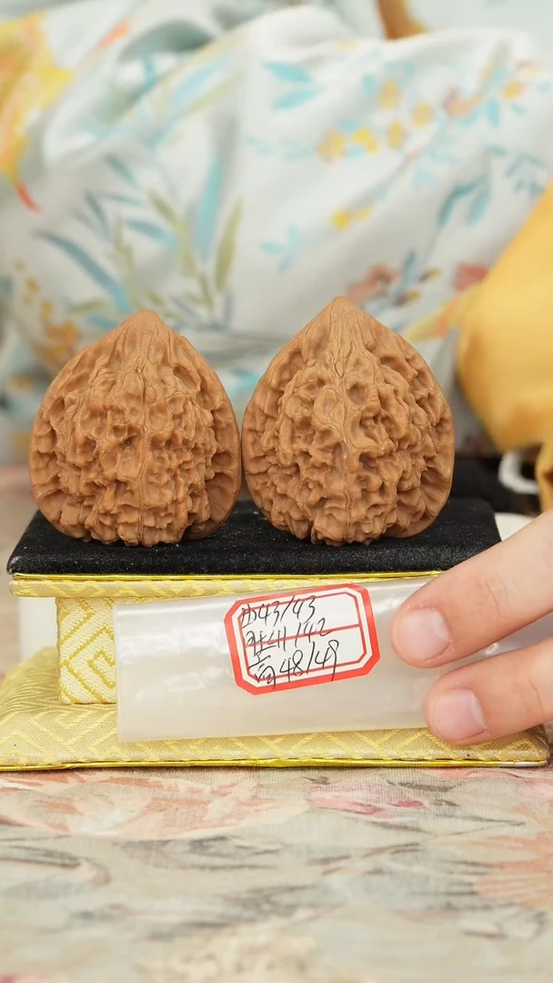 【闪购商品】文玩核桃把件官帽