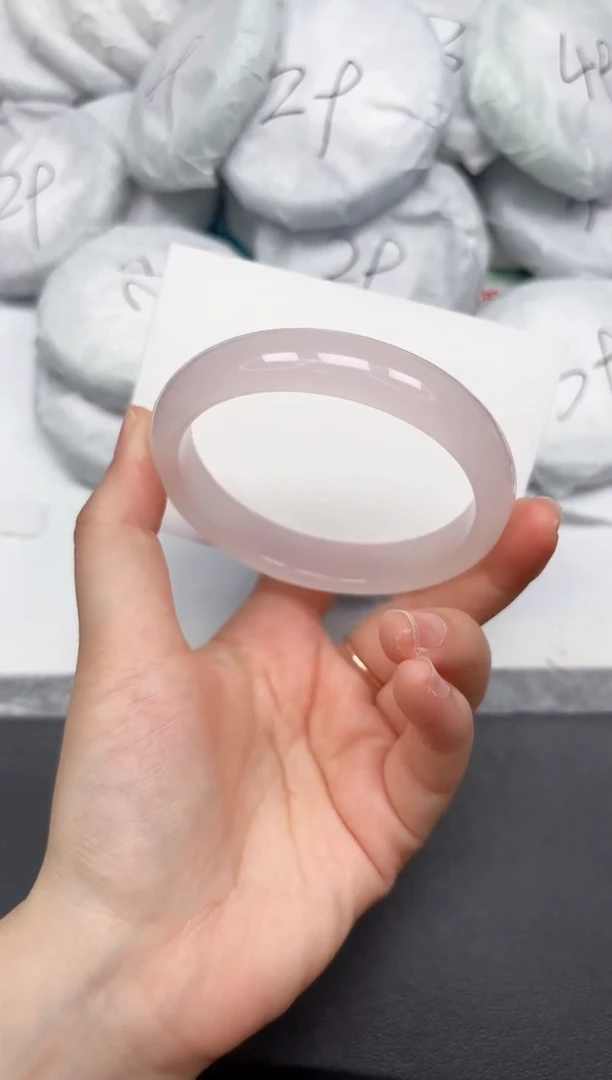 未镶嵌手镯石英质玉148-63.1