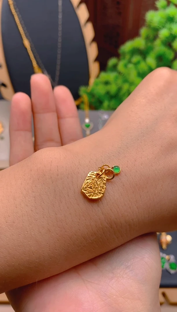 吊坠(不含链)银S925镶嵌翡翠扎吉拉母