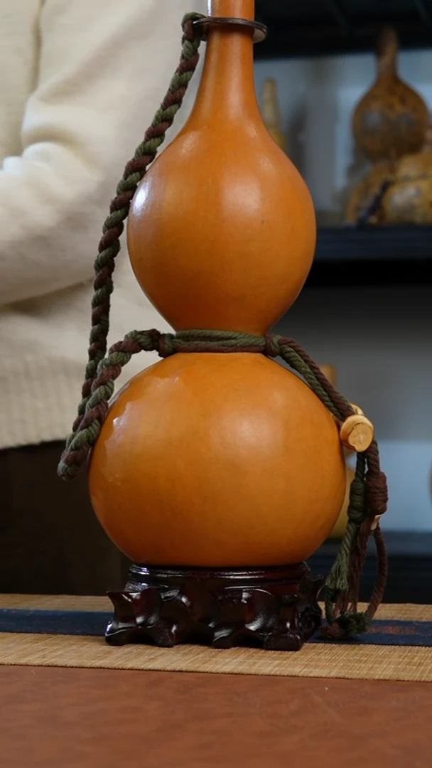 001号 天然热水酒葫芦 一物一拍（有瑕介意勿拍）