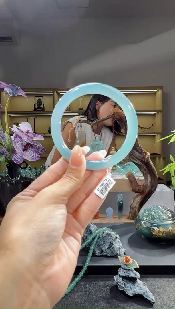 未镶嵌手镯翡翠60圈微瑕