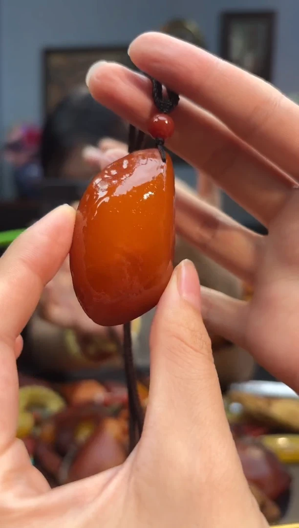 琥珀颈饰未镶嵌吊坠