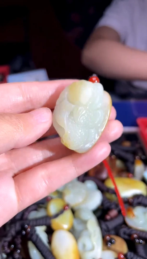 和田玉未镶嵌挂件1