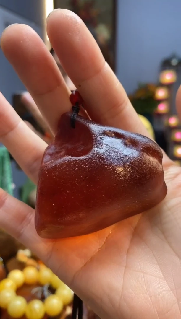 琥珀颈饰未镶嵌吊坠