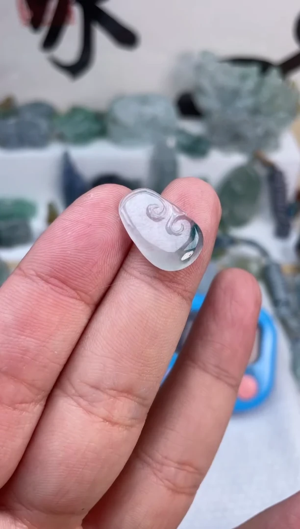 【闪购商品】翡翠摆件未镶嵌如意