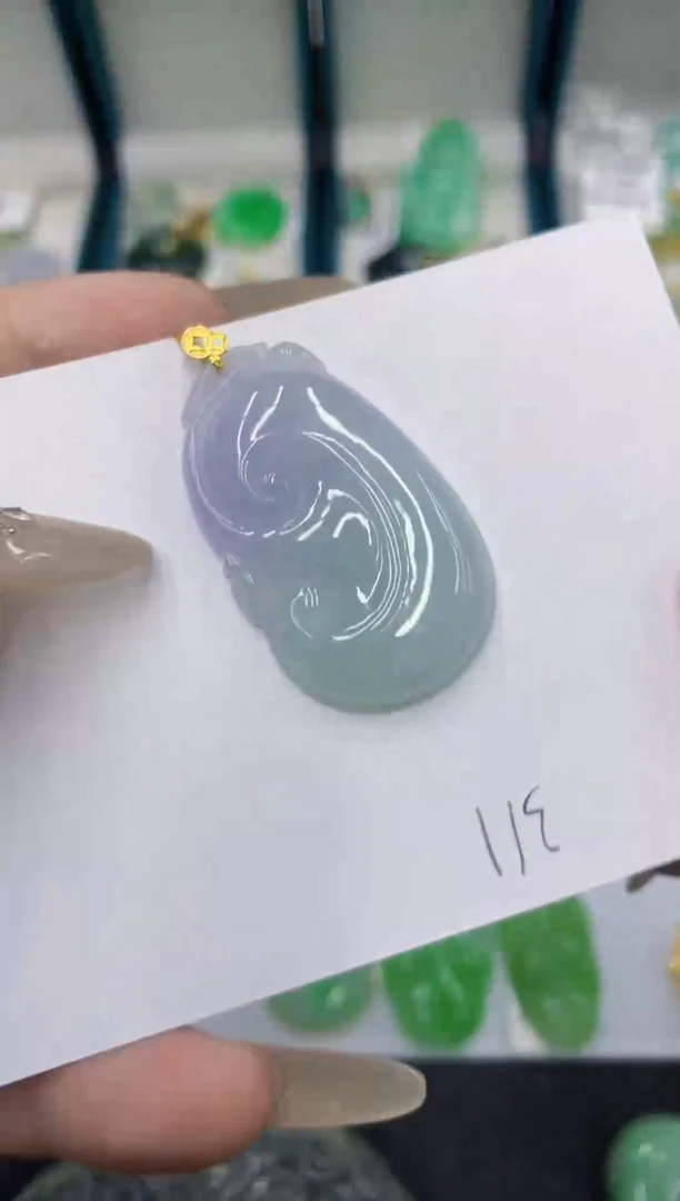 颈饰18K金镶嵌翡翠111111