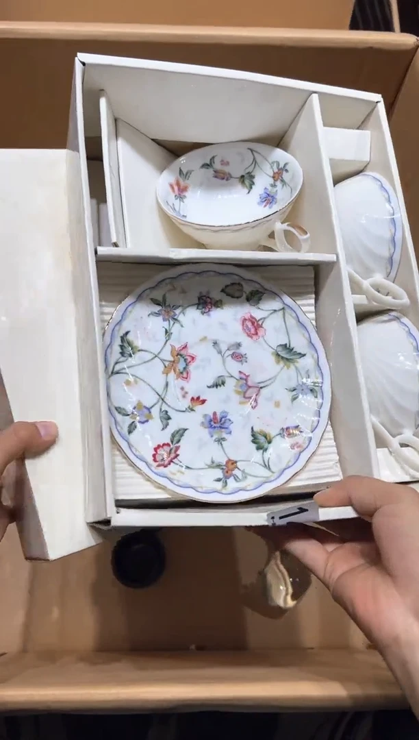 瓷片胡****姐148...........