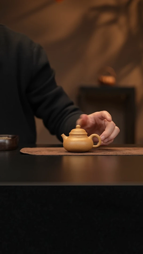 【闪购商品】紫砂茶壶允禾斋wsysy 黄段 容天