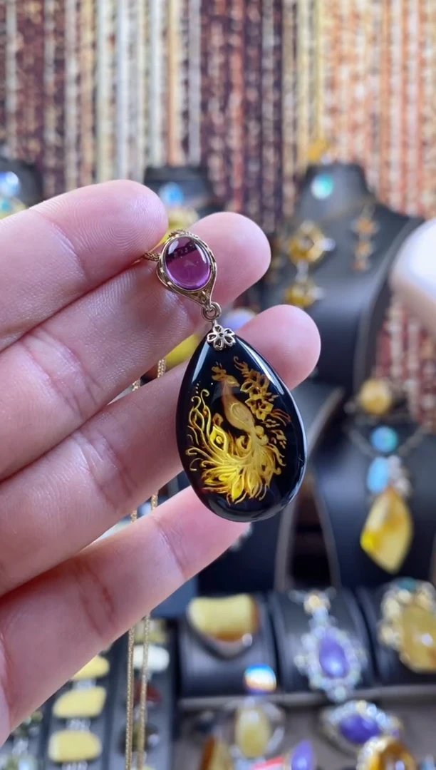 银S925镶嵌颈饰琥珀吊坠