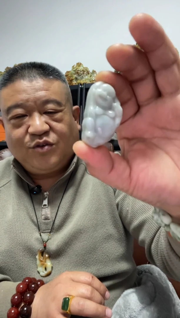 吊坠(赠链)未镶嵌翡翠佛公吊坠