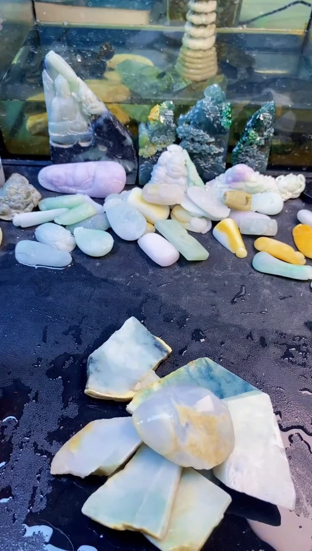 未镶嵌挂件翡翠 天然翡翠029