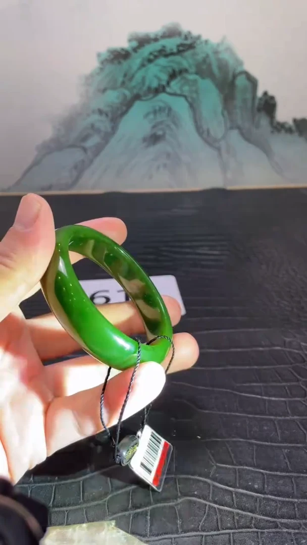 未镶嵌手镯和田玉（碧玉）61+