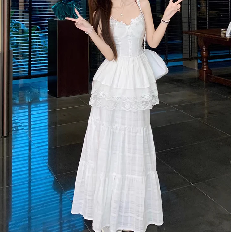 法式设计感白色吊带连衣裙女夏季新款甜美风小众度假叠穿小裙子