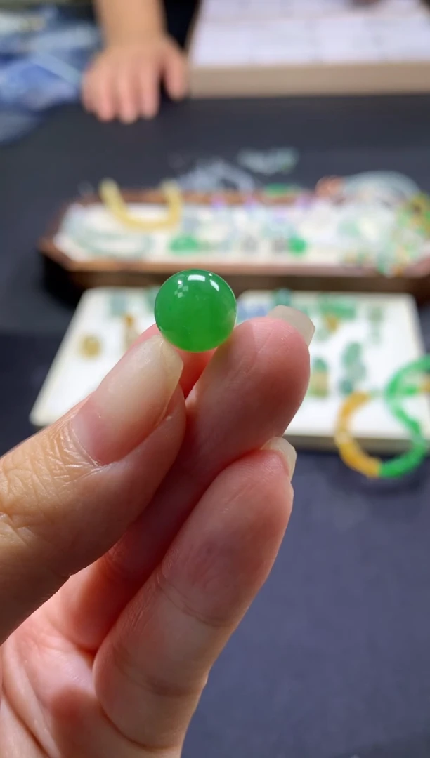 未镶嵌定制翡翠卡10mm