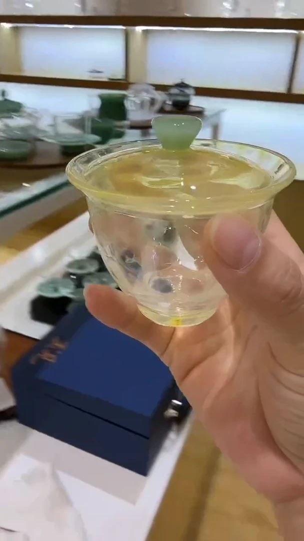 玉见祥露熏银盖碗