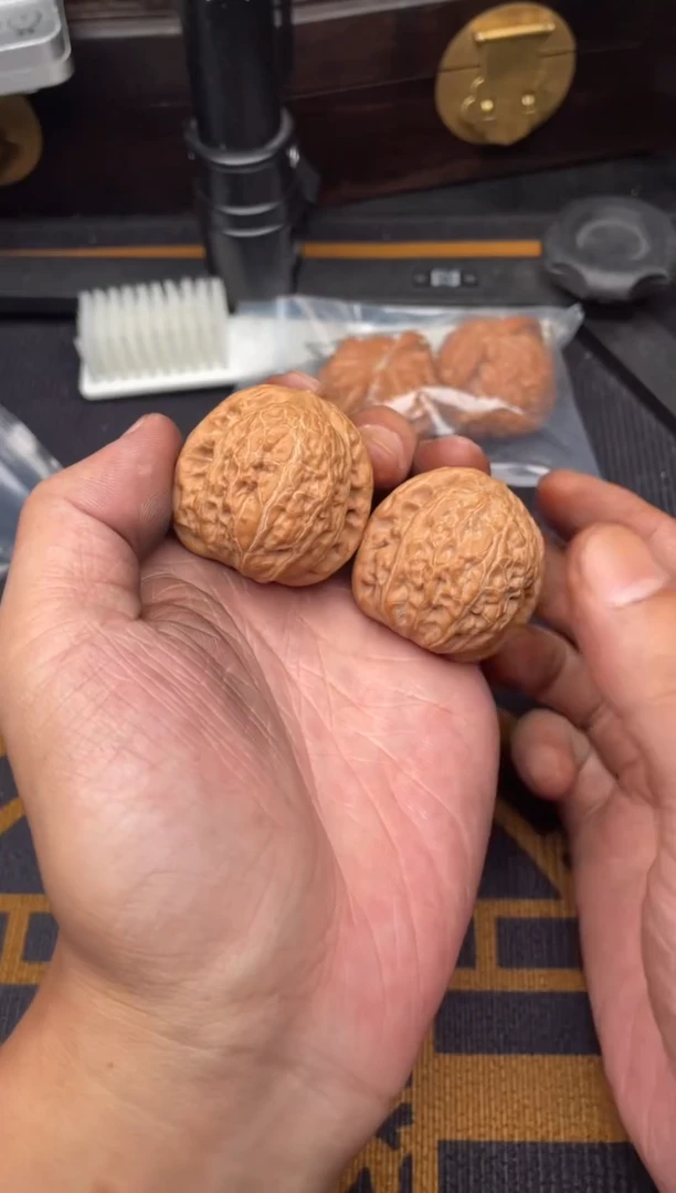 文玩核桃吊坠铁锤37