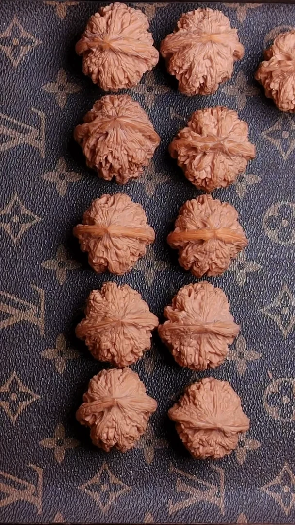 把件文玩核桃36尺左右大沽石福利