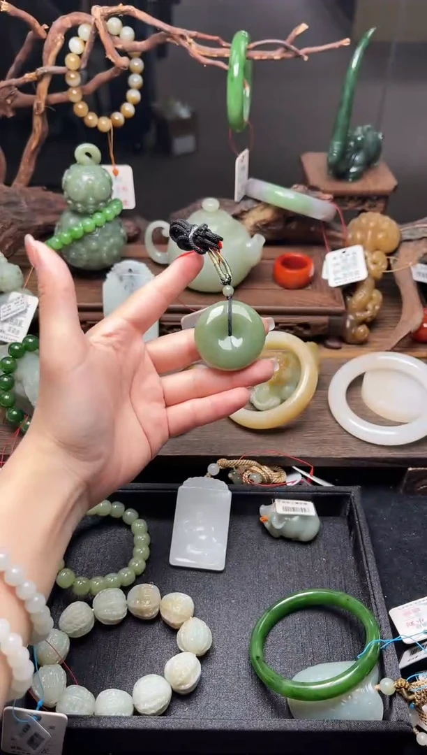 和田玉未镶嵌吊坠(不含链)若羌黄口 平安扣9006411