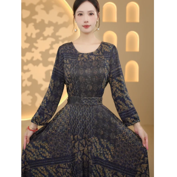 杭州原版正品LYQ251521新款时尚显瘦气质中长款连衣裙