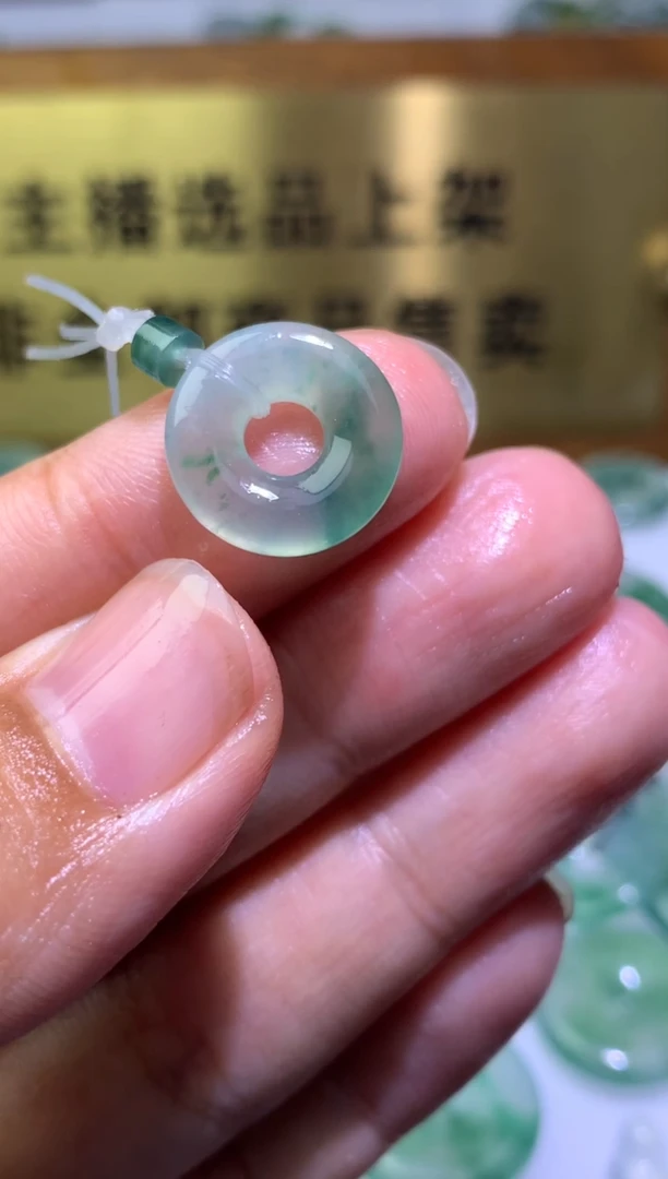 未镶嵌定制翡翠毛货