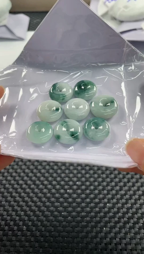 颈饰未镶嵌翡翠22（多样性发一件）