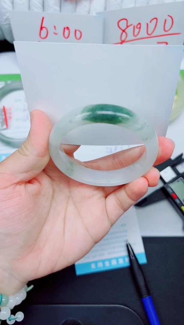 石英质玉手镯未镶嵌28-56.4