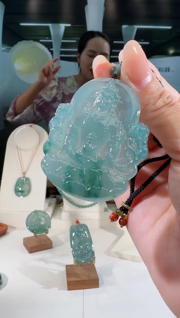 翡翠未镶嵌吊坠(不含链)观音