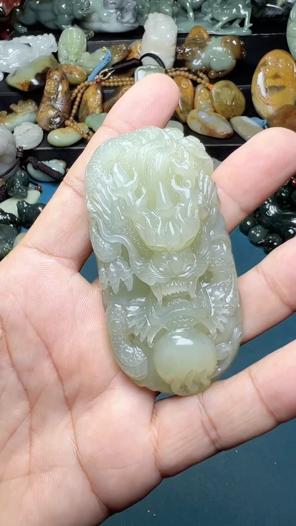 未镶嵌和田玉把件-