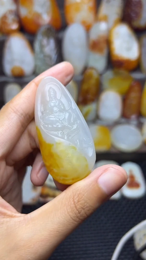 和田玉未镶嵌挂件1