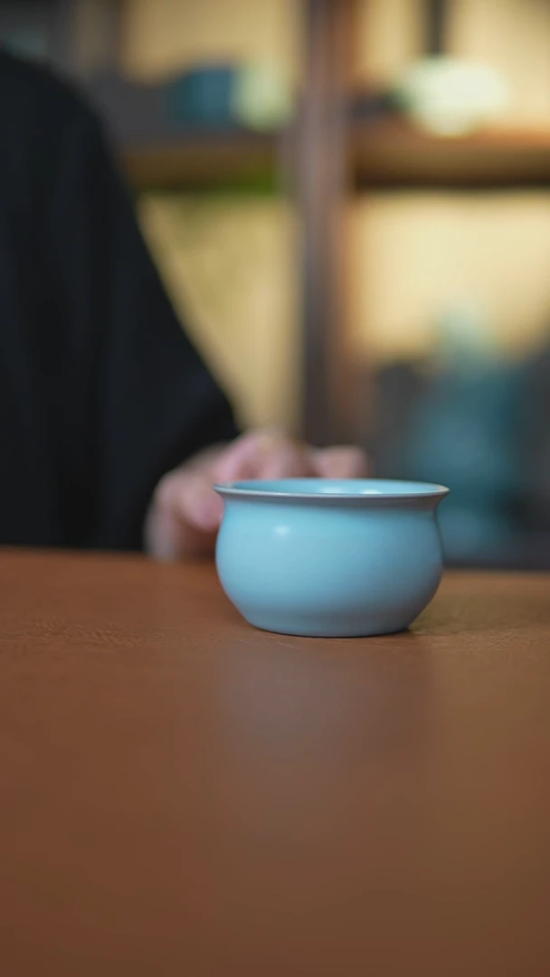 杯仿古宋臻釉布袋杯瑕