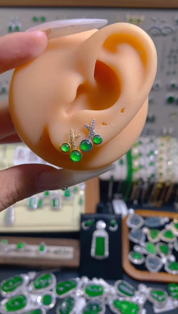 银S925镶嵌翡翠耳饰樱桃耳钉银色（金色可备注