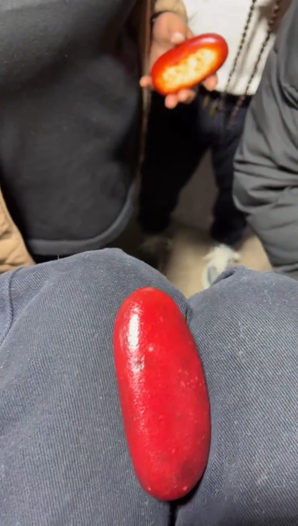 颈饰未镶嵌和田玉（青白玉）1