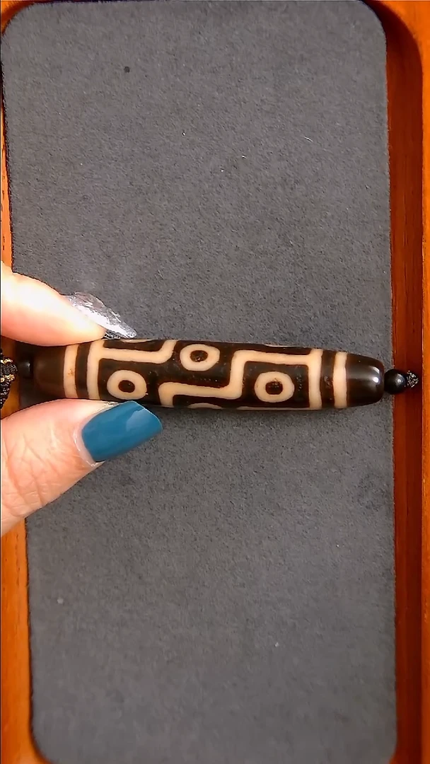 未镶嵌玛瑙/玉髓珠宝半成品上肯全手工九眼天珠13*67