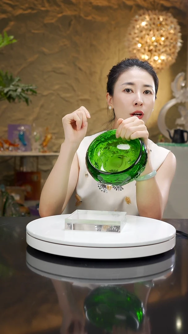 琉璃福利祖母绿水波纹果碗