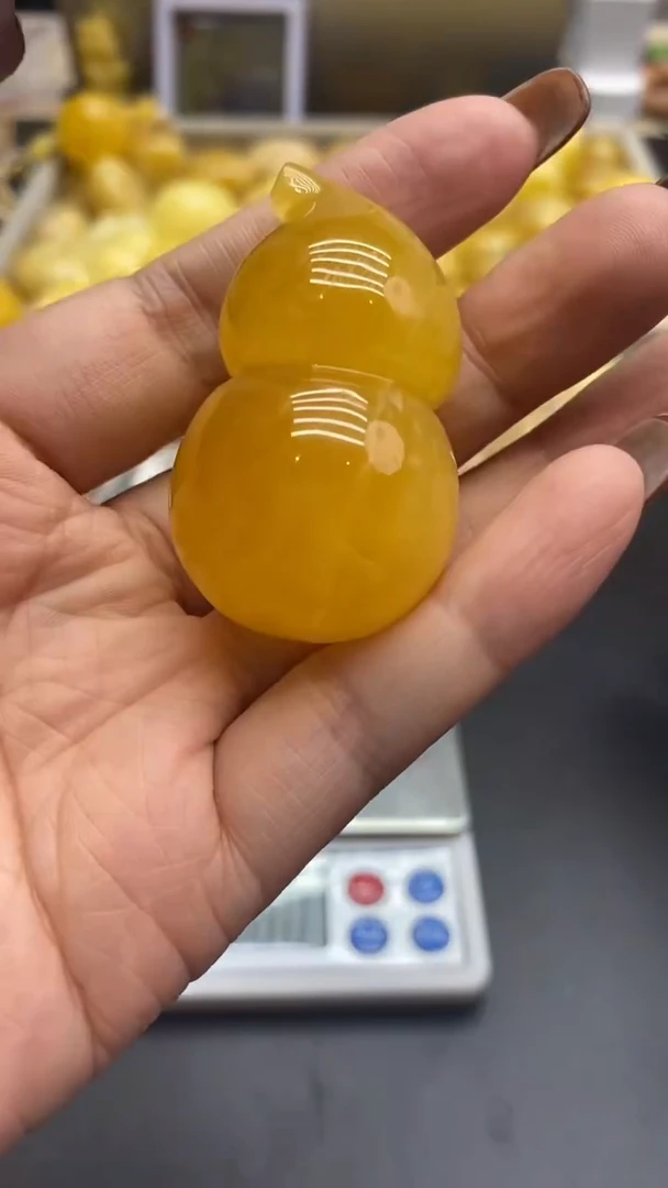 琥珀未镶嵌珠宝奇石748