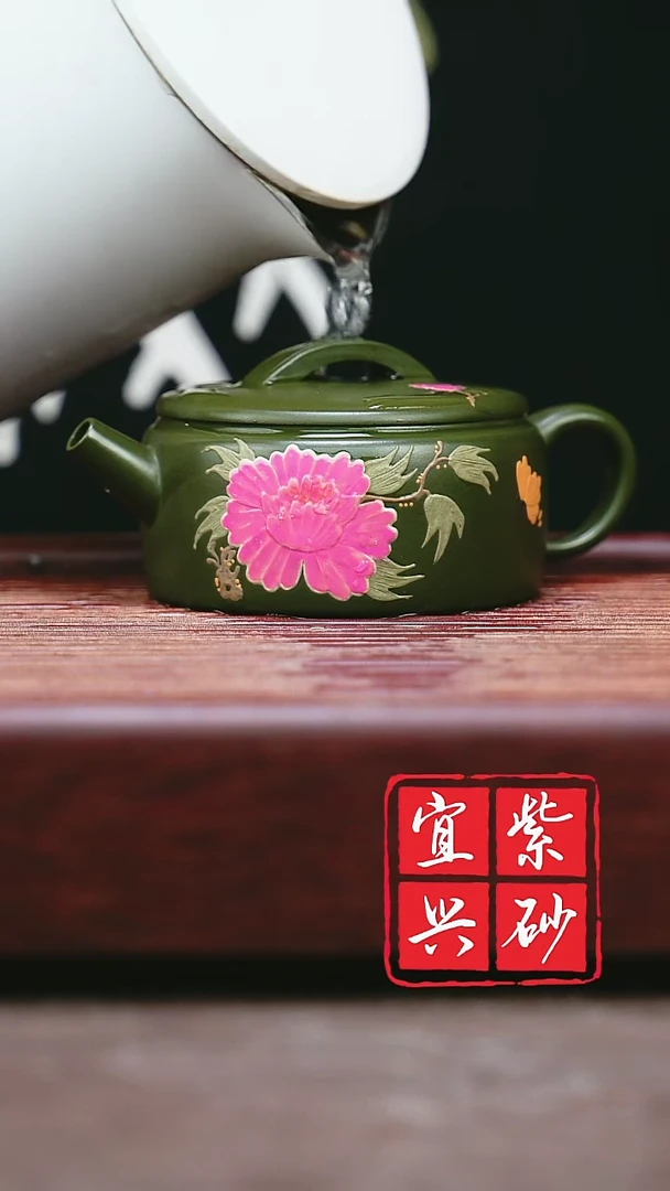 紫砂其他宜兴原矿紫砂   绿泥牡丹汉瓦