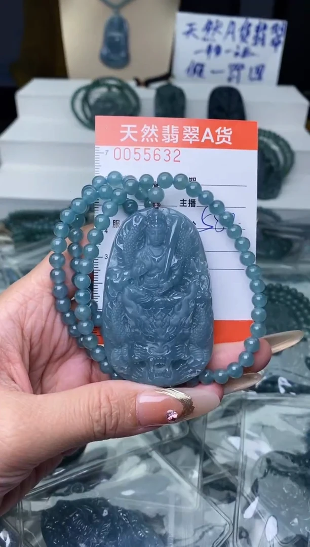 【闪购商品】翡翠颈饰未镶嵌````````````