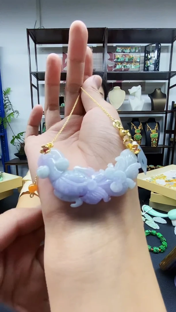 翡翠未镶嵌颈饰翡翠吊坠