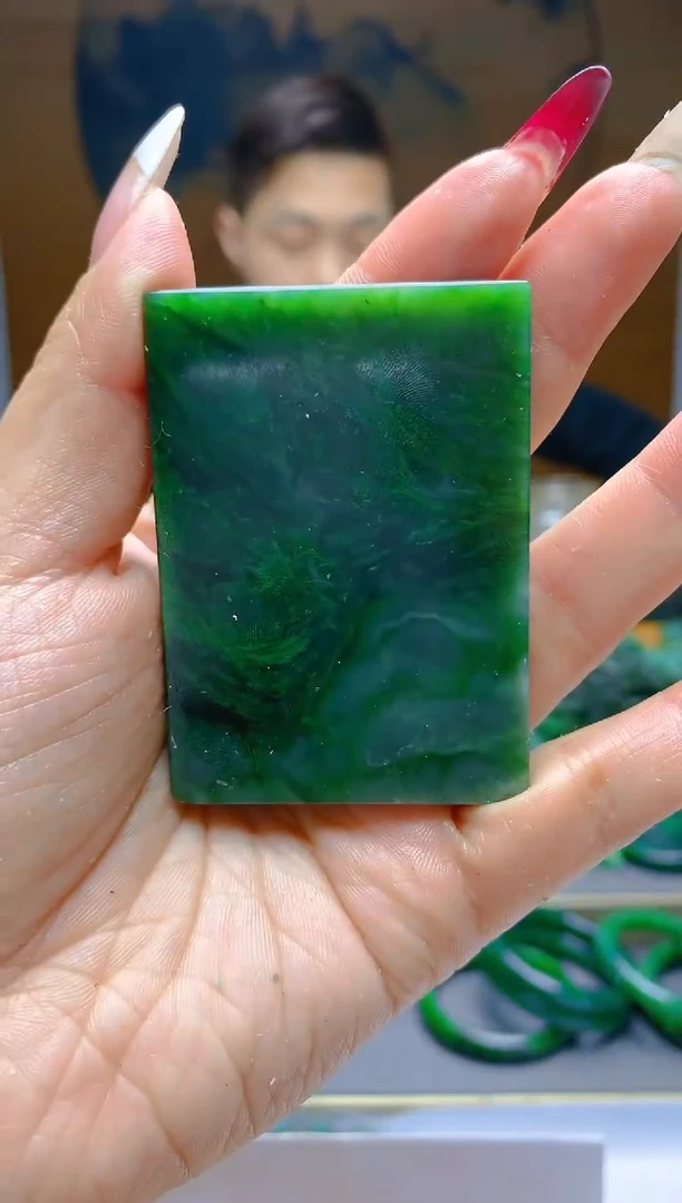 【闪购商品】和田玉（碧玉）颈饰未镶嵌1