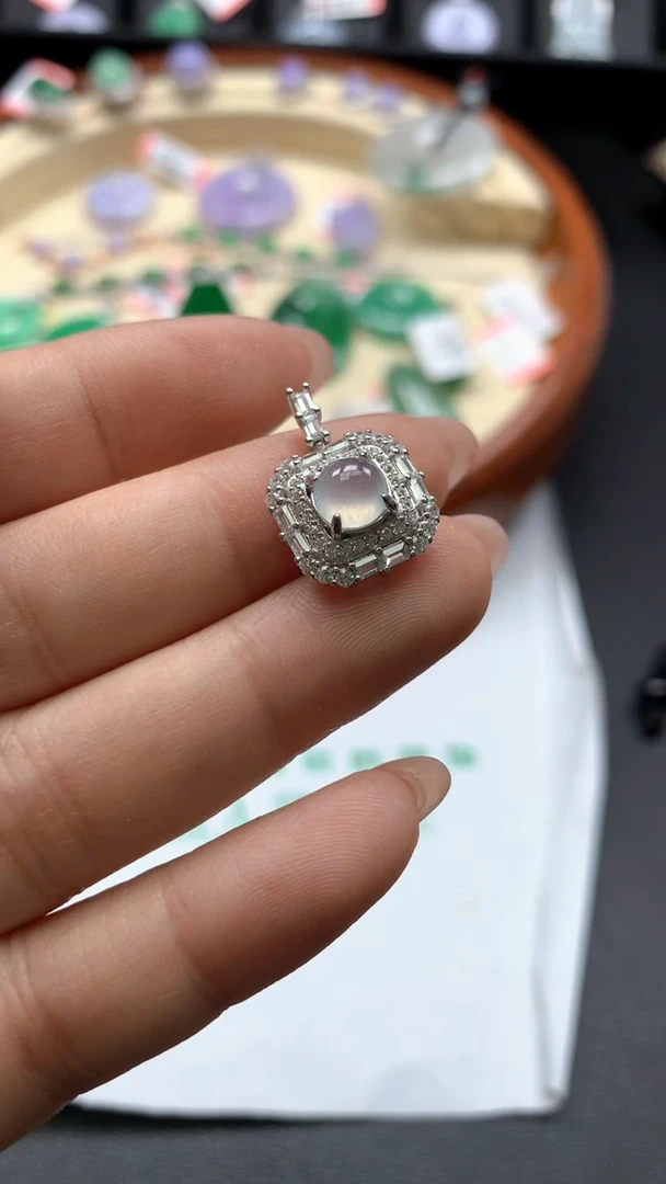 【闪购商品】翡翠吊坠(不含链)未镶嵌天然A货翡翠