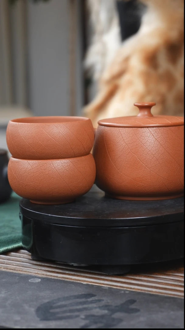 【闪购商品】建水紫陶复烧汉瓦菩提纹一壶2杯