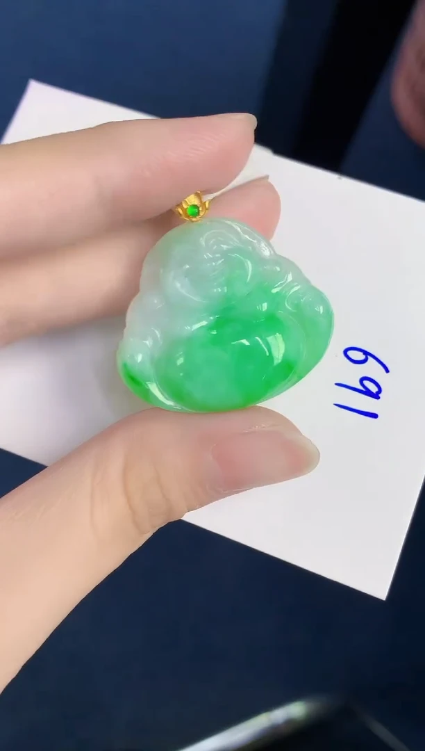颈饰18K金镶嵌翡翠天然翡翠缅甸A货